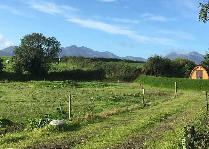 Farmyard Lane Glamping Luxury tent *